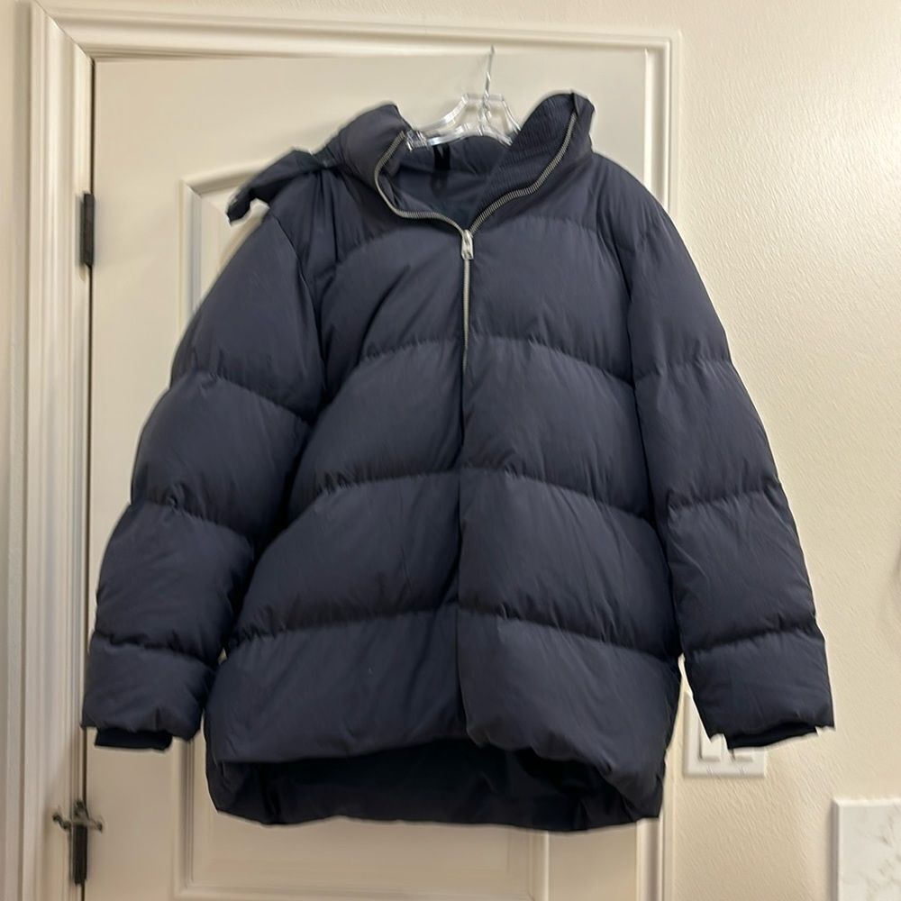 COS navy blue puffer jacket